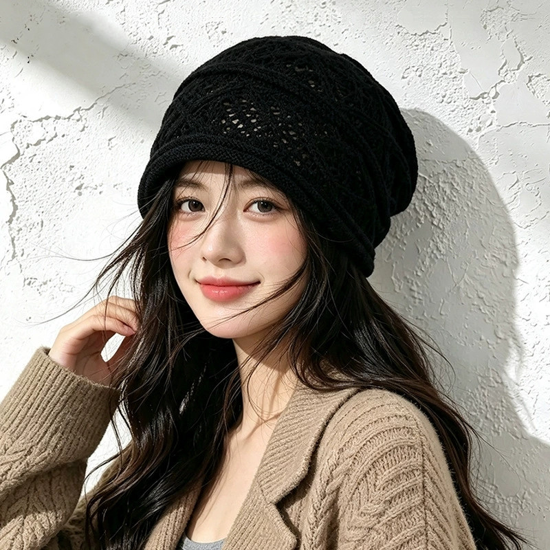 女性用、袖口が絞られた、穴あきデザインの、ゆったりとしたシル - Beanie Cuffed Knit のレビューと価格