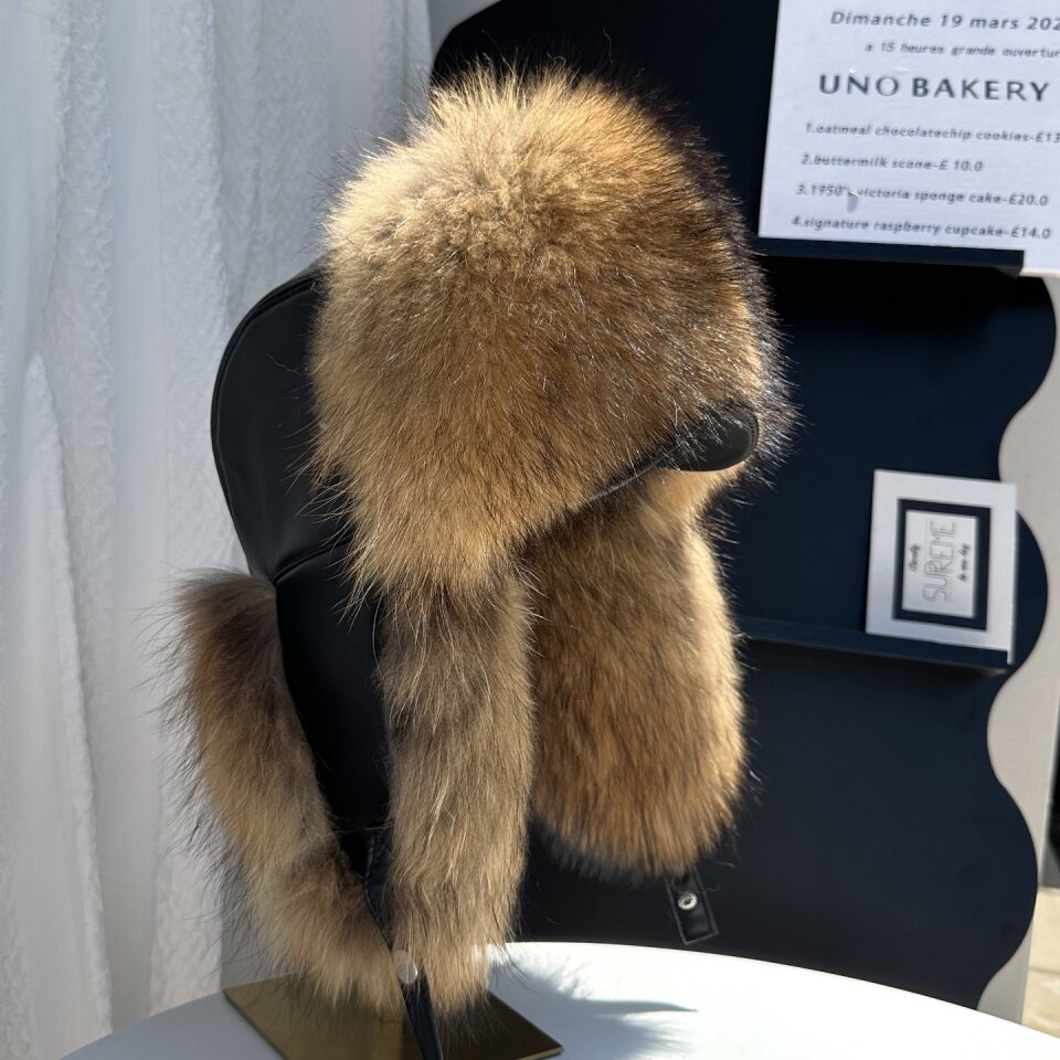 本物のフォックスファーを使用したトラッパーハット。男女兼用。 - Trapper Hat Ear Flap のレビューと価格